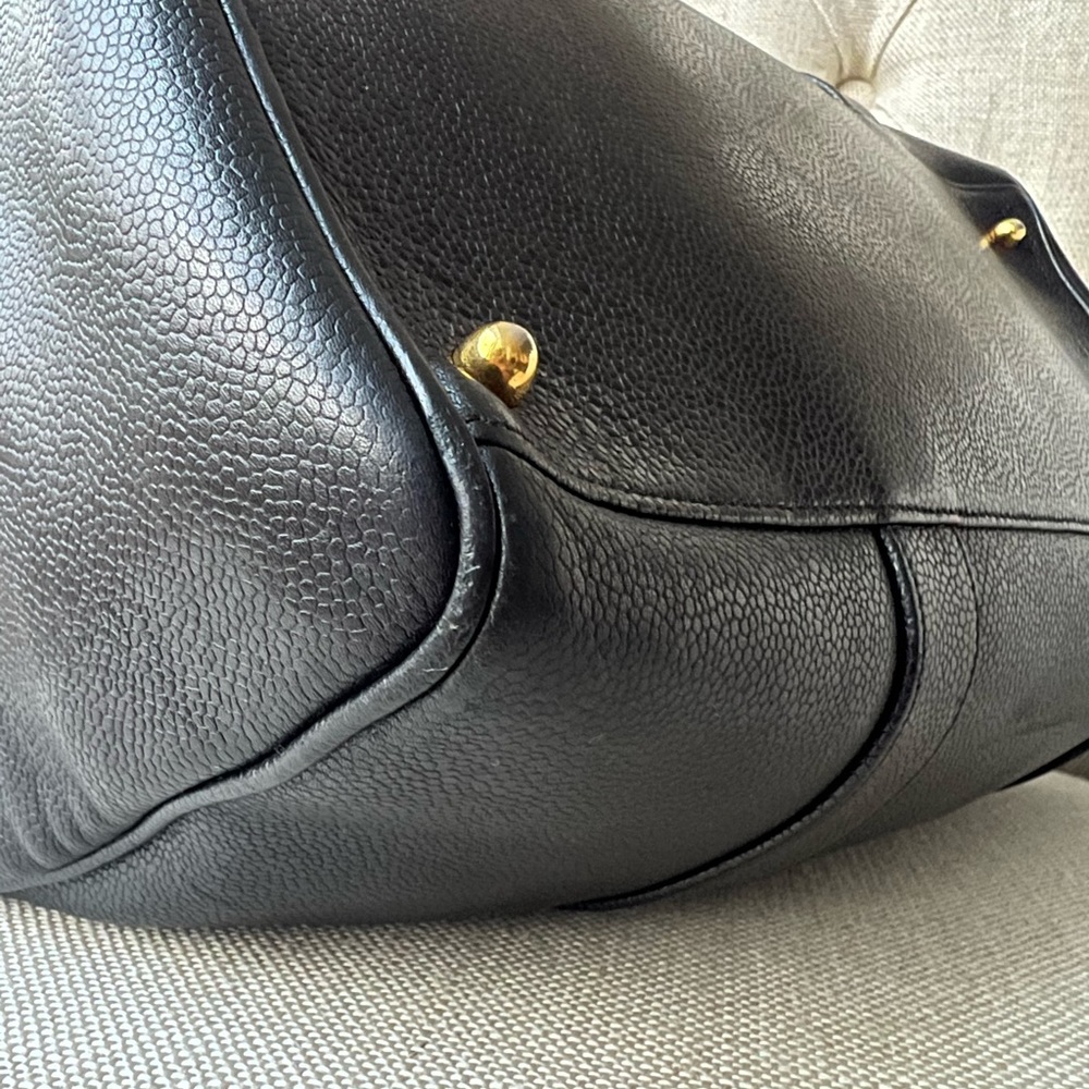 Authentic Vintage Chanel Caviar Boston bag - Picture 13 of 17